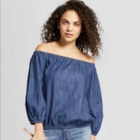 Universal thread blue off the shoulder top - Picture 1 of 4